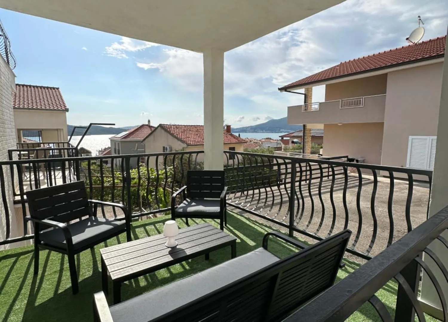 Apartmani Roko تروغير 0*,