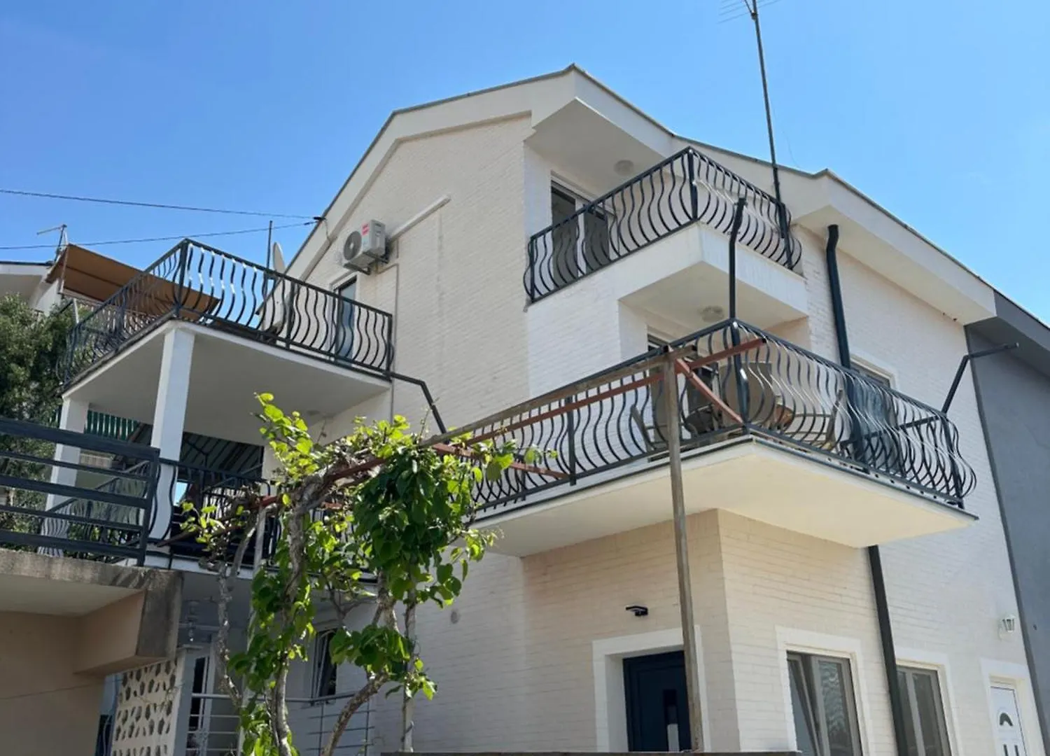شقة Apartmani Roko تروغير